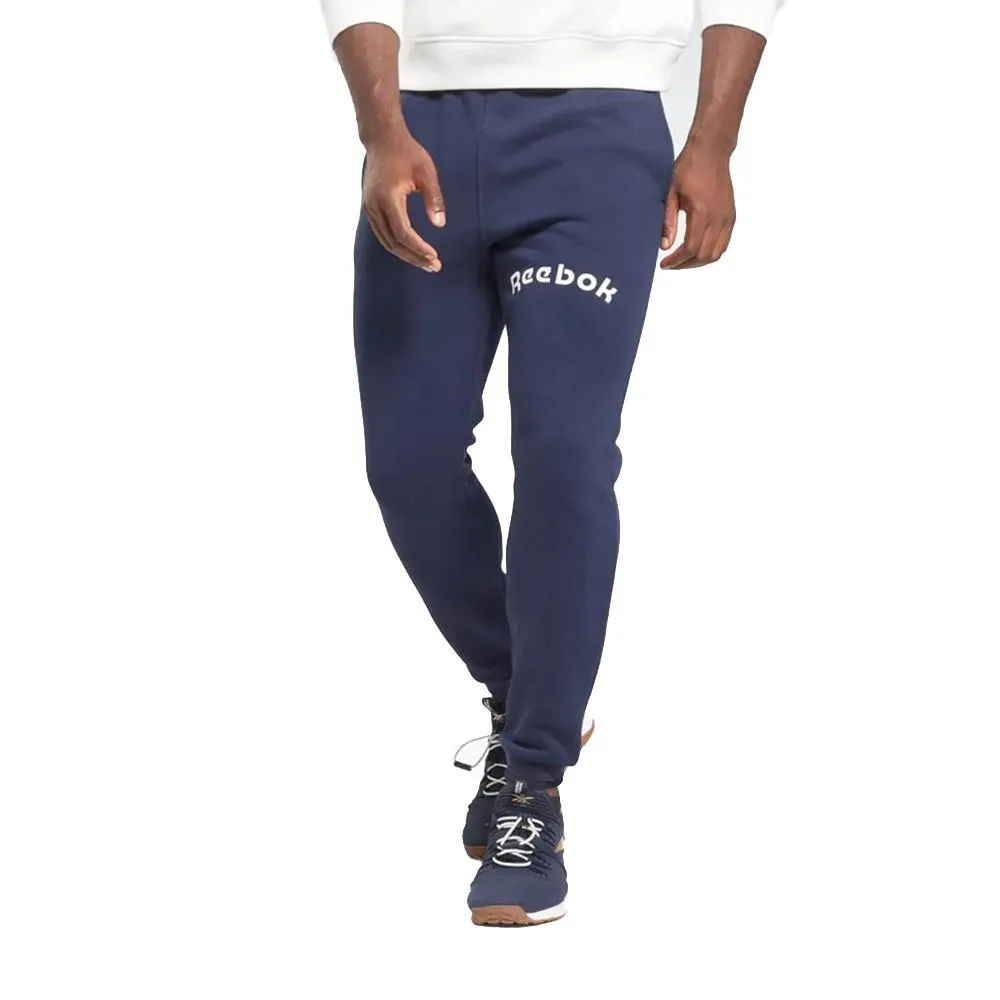 REEBOK PANTALÓN HOMBRE - RI ARCH LOGO VECTOR AZL