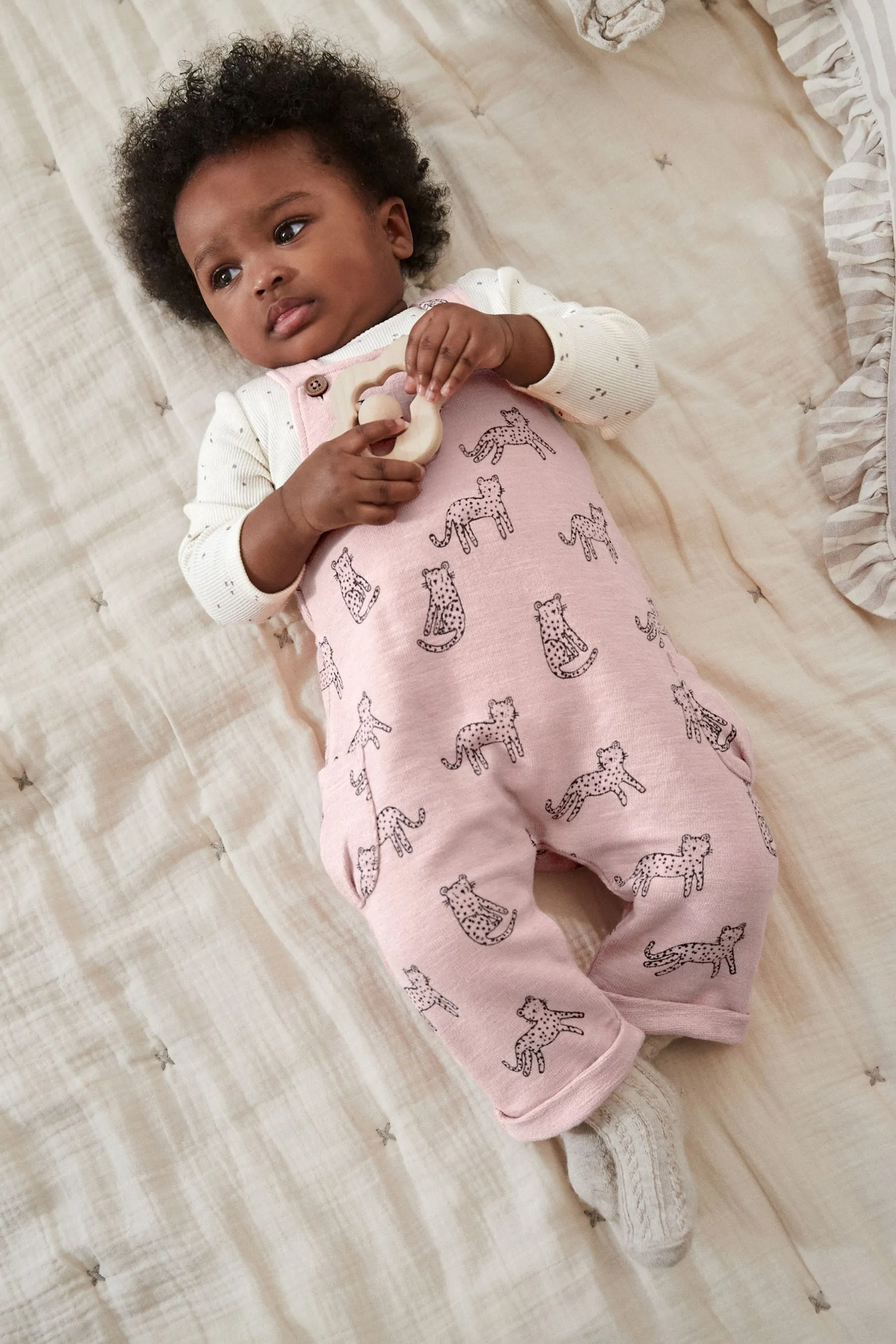 Rosa leopardo - Baby Jersey Dungarees & Long Sleeve 100% Cotton Bodysuit Set (0mths-2yrs)