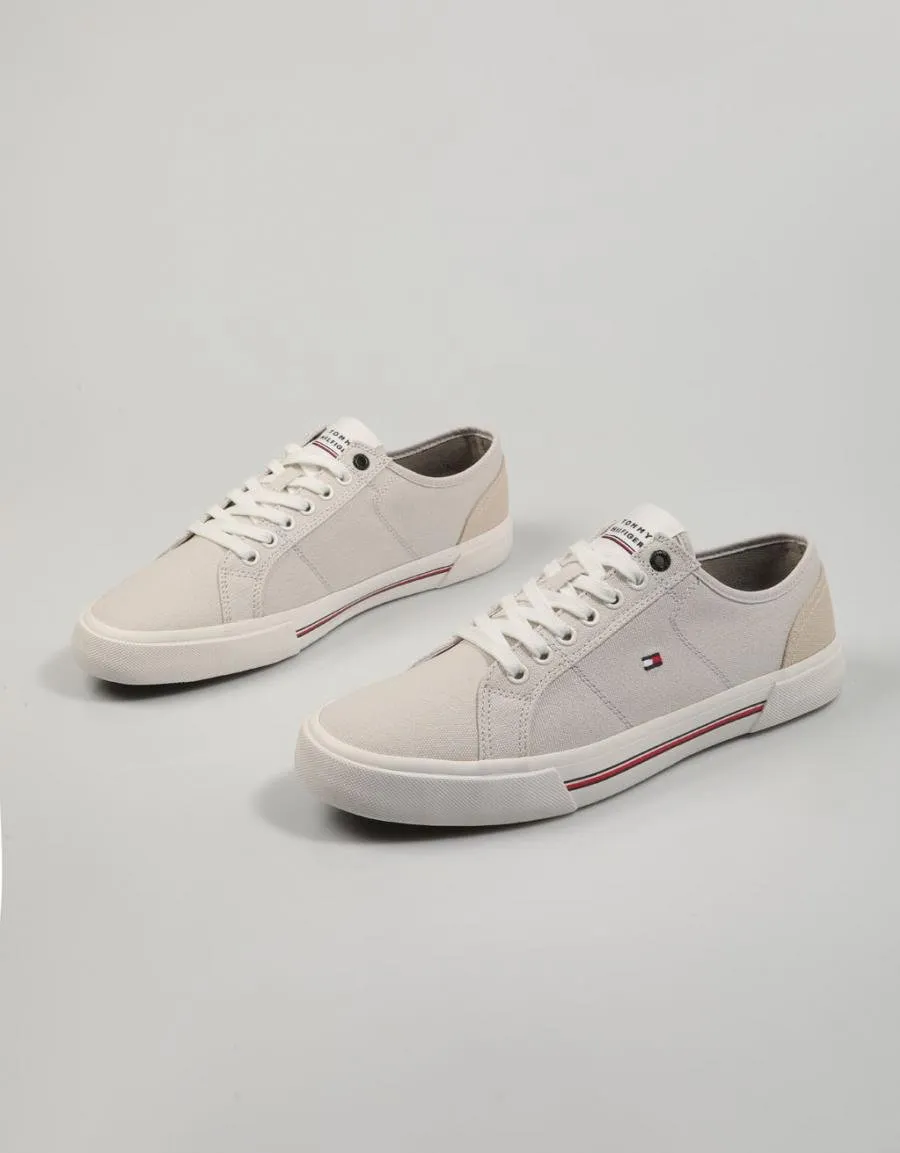  sneakers TOMMY HILFIGER Core en Beige 81464