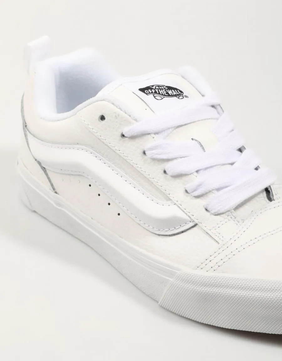  sneakers VANS Knu Skool en White 84313